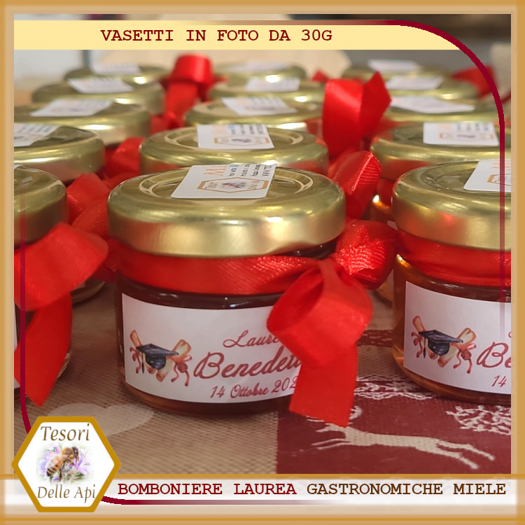 Vasetti miele 30g Laurea Segnaposto bomboniera personalizzata con fiocco rosso Vasetti miele 30g Laurea Segnaposto bomboniera personalizzata con fiocco rosso